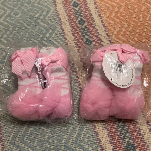 Set of 2 tiny dancer socks 0-12 months mud pie - Picture 1 of 3